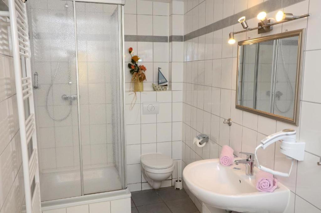 Hotel Zur Seerobbe Cuxhaven Esterno foto