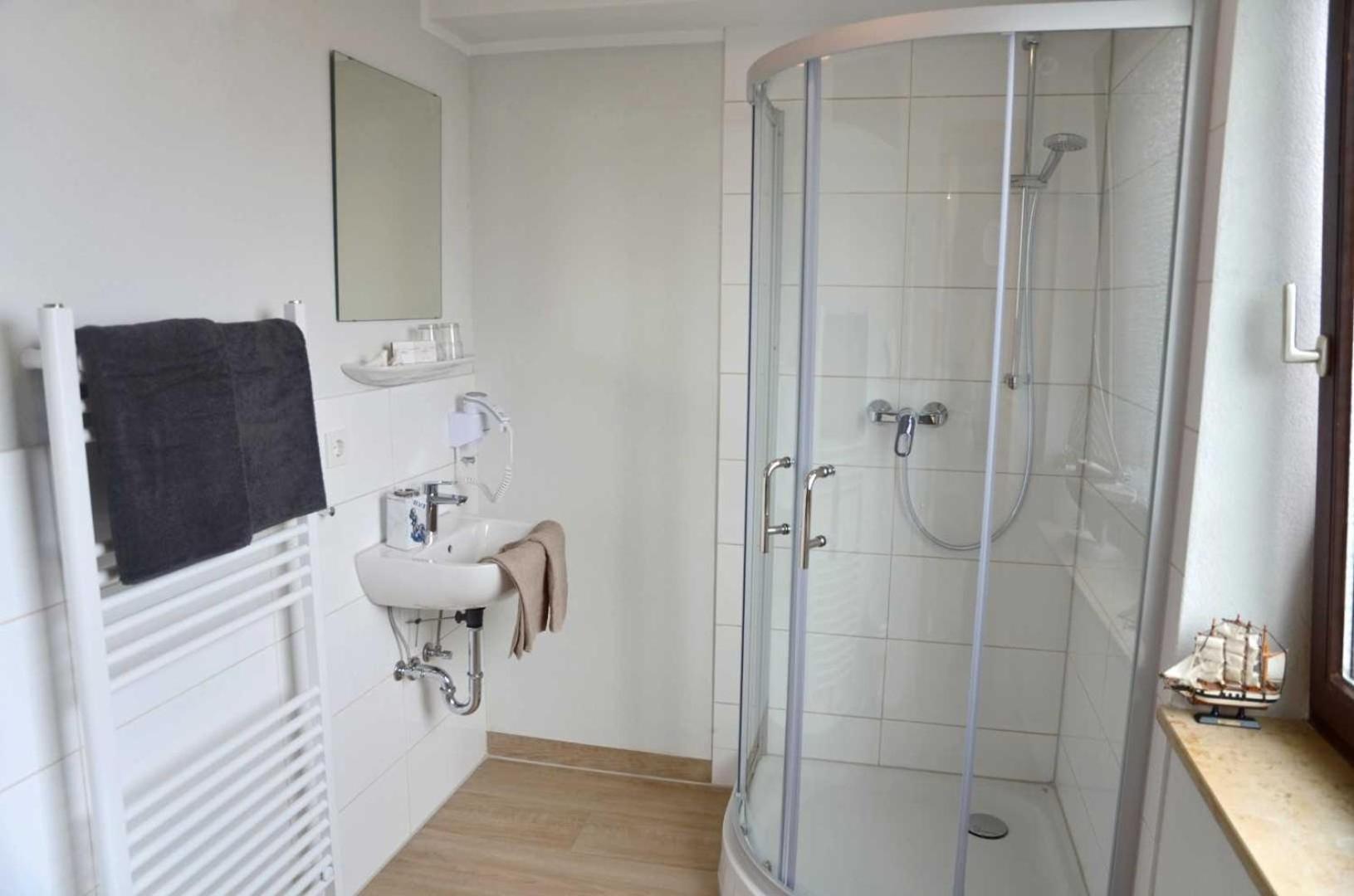 Hotel Zur Seerobbe Cuxhaven Esterno foto